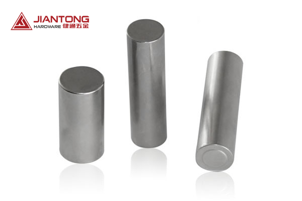 電池殼拉伸，表面鍍鎳